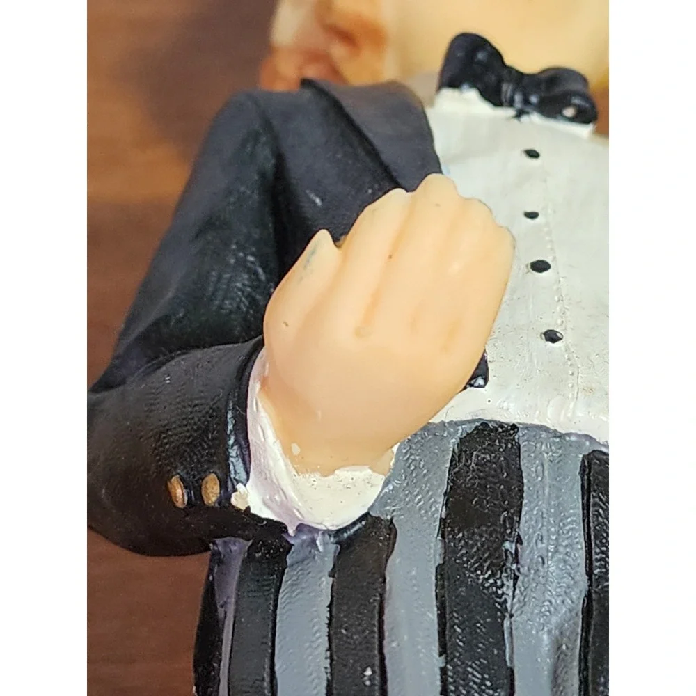 James the Butler Calling Card Cork‎ Holder Resin Figure Vintage Hands Nose